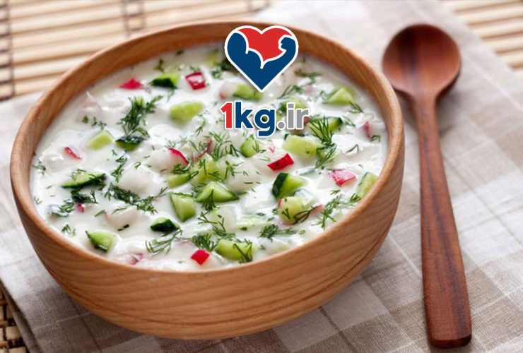 فواید آب دوغ خیار: یک نوشیدنی سالم و خوشمزه