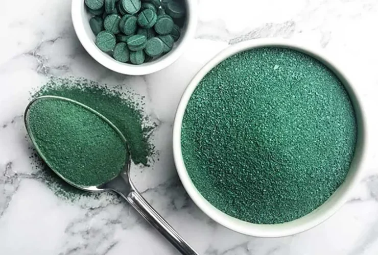خواص جلبک اسپیرولینا برای لاغری + نحوه مصرف