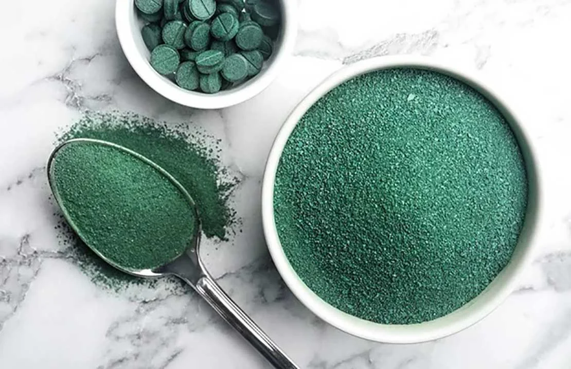 خواص جلبک اسپیرولینا برای لاغری + نحوه مصرف
